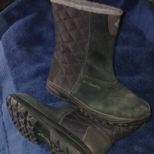 Columbia Women's Black Quilted Winter Boots